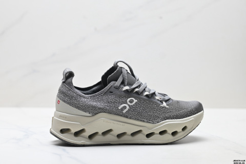 On Cloudsurfer Max Running Shoes