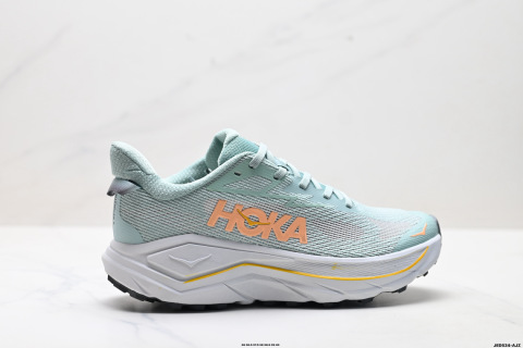 HOKA CHALLENGER 8 Running Shoes