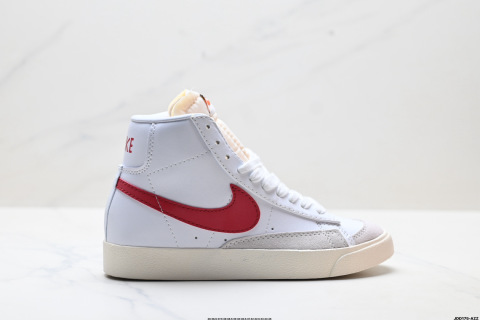 Nike Blazer Mid Pro Club Sneakers