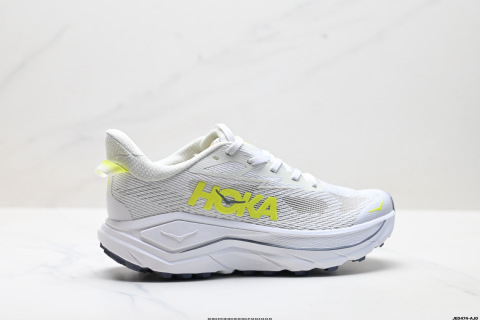 HOKA CHALLENGER 8 Running Shoes