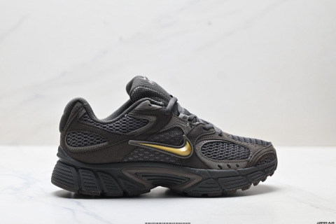 Nike V5 RNR Low-Top Casual Shoes