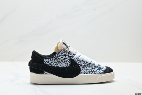 Nike Blazer Low'77 Jumbo Sneakers