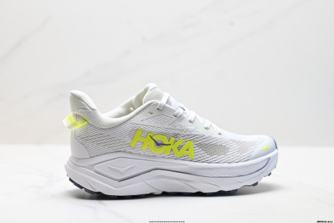 HOKA CHALLENGER 8 Running Shoes