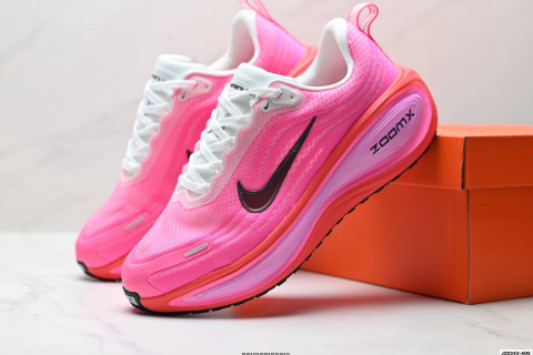 Nike VOMERO PLUS Running Shoes