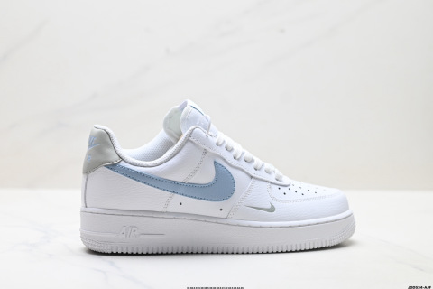 Nike AIR FORCE 1'07 Low-Top Sneakers