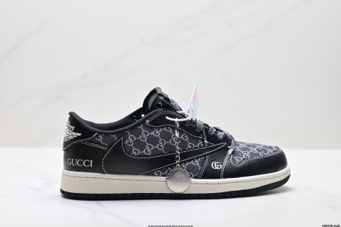 Nike Air Jordan 1 x Travis Scott Low Reverse Swoosh