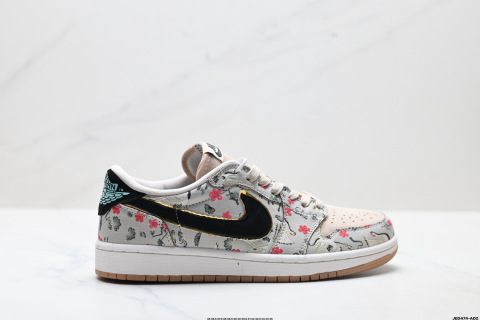 Nike Air Jordan 1 Retro Low OG Sneakers