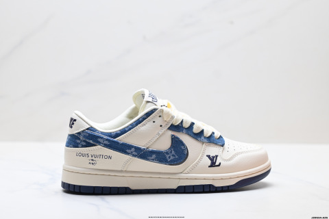 NIKE DUNK LOW RETRO Skate Shoes
